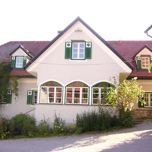 Hirschenhof Herberg Graz